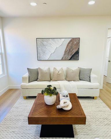 537 7th Avenue, Menlo Park, CA 94025