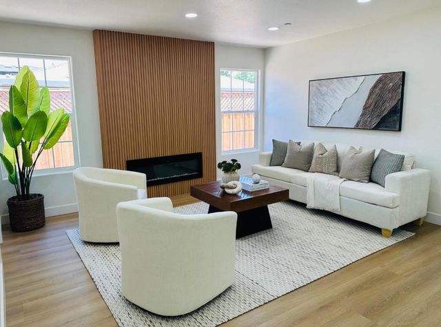 537 7th Avenue, Menlo Park, CA 94025