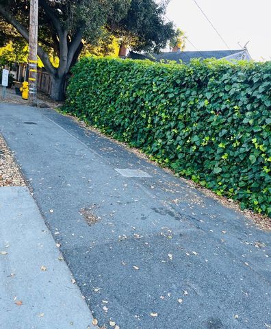 537 7th Avenue, Menlo Park, CA 94025