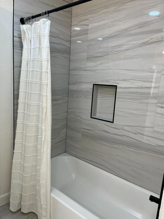 Image 19 of property listing at 537 7th Avenue, Menlo Park, CA 94025
