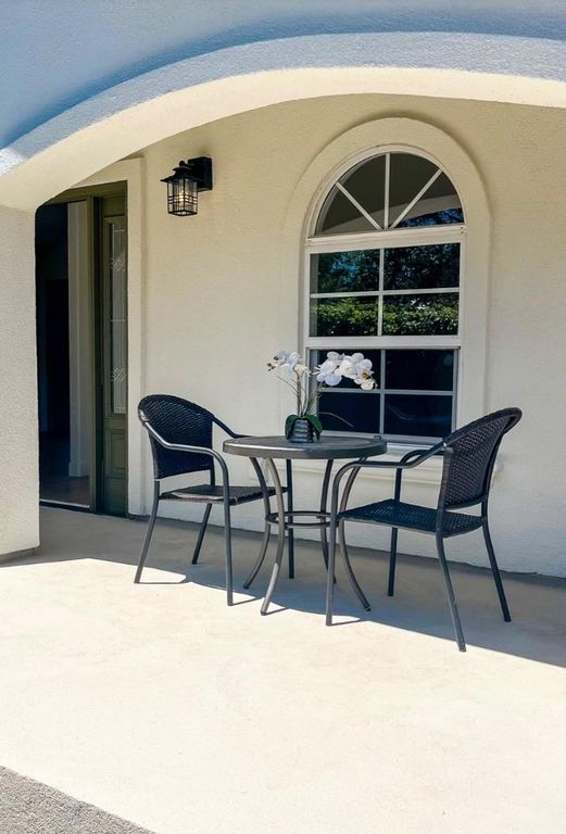 Image 27 of property listing at 537 7th Avenue, Menlo Park, CA 94025