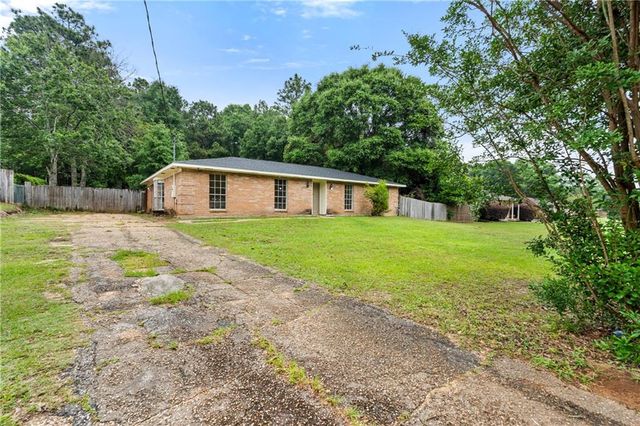 9450 Scenic Hills Drive, Semmes, AL 36575