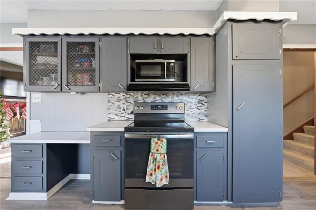 7710 Speaker Road, Kansas City, KS 66111