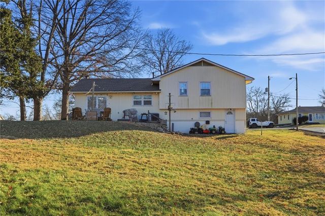 7710 Speaker Road, Kansas City, KS 66111