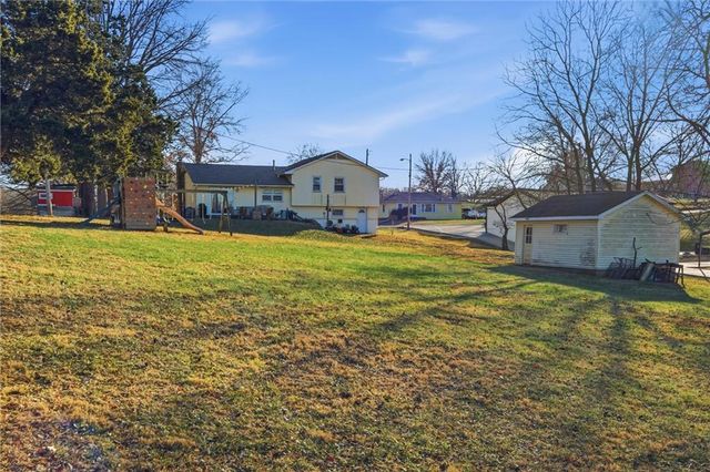 7710 Speaker Road, Kansas City, KS 66111