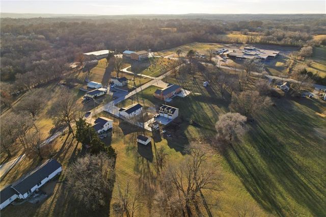 7710 Speaker Road, Kansas City, KS 66111