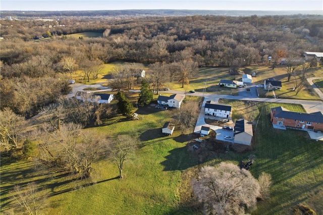 7710 Speaker Road, Kansas City, KS 66111