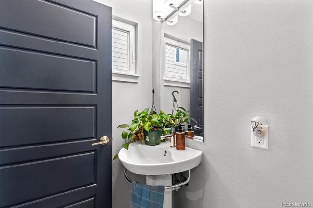 2725 W 25th Avenue 7, Denver, CO 80211