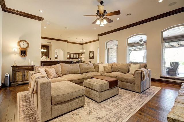 4520 Black Horse Road, Norman, OK 73072
