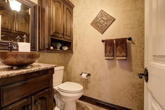 4520 Black Horse Road, Norman, OK 73072