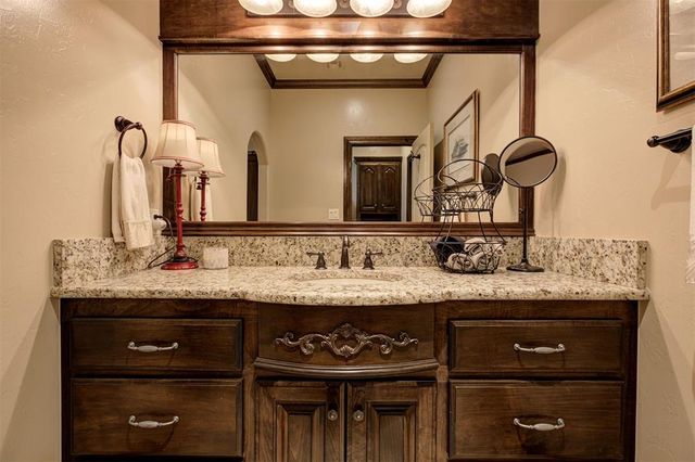 4520 Black Horse Road, Norman, OK 73072