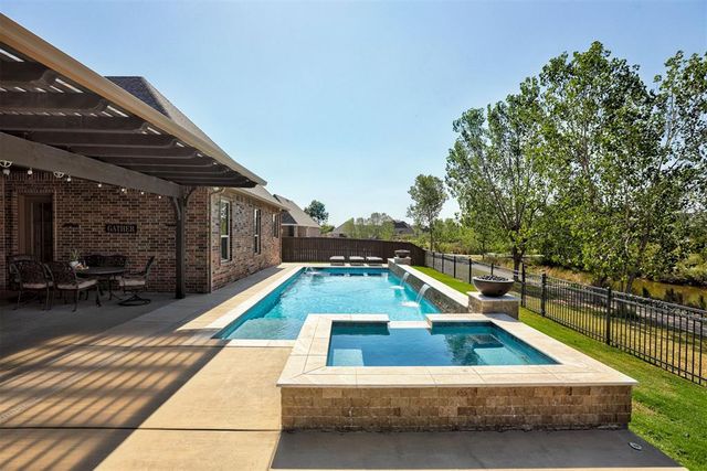 4520 Black Horse Road, Norman, OK 73072