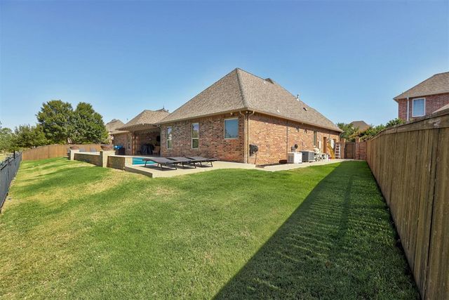 4520 Black Horse Road, Norman, OK 73072