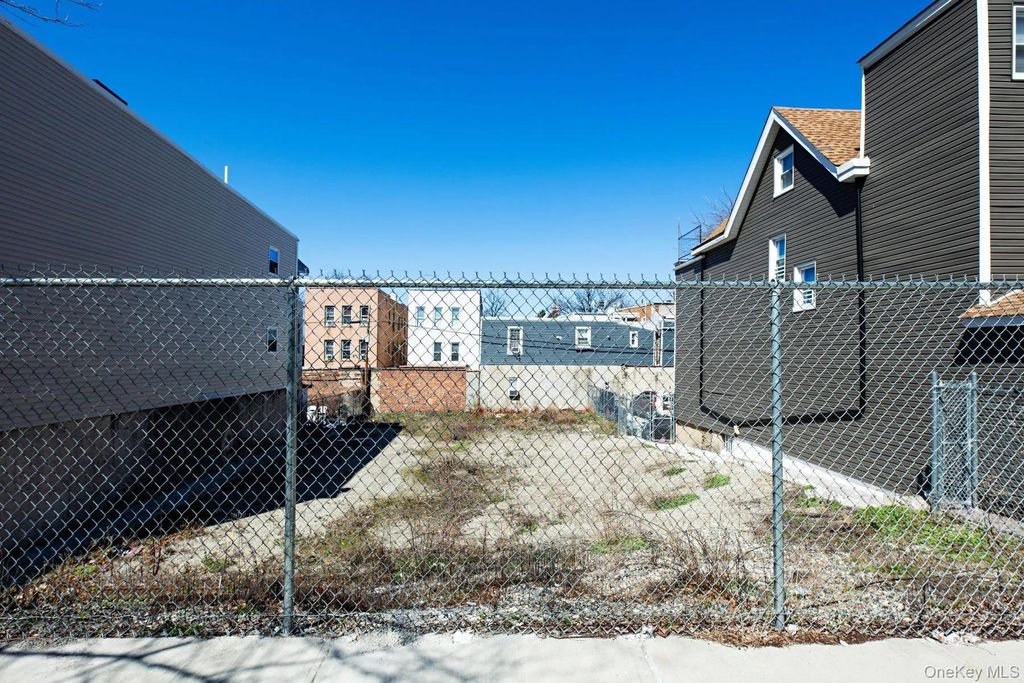 615 Mead Street, Bronx, NY 10460