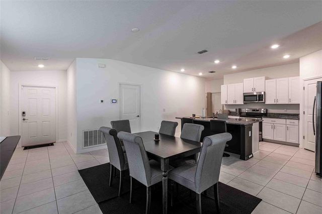 1658 RED LOOP, Lakeland, FL 33801