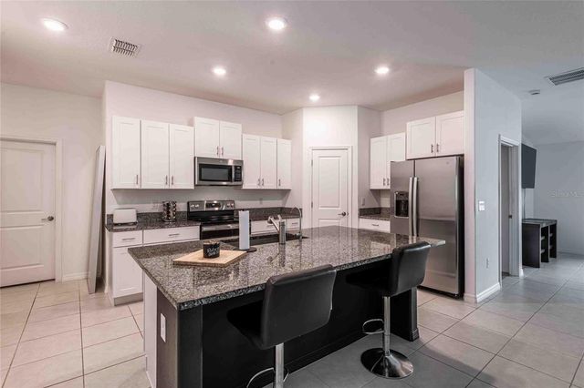 1658 RED LOOP, Lakeland, FL 33801