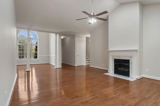 245 CARRIAGE CHASE CIR, Warrenton, VA 20186