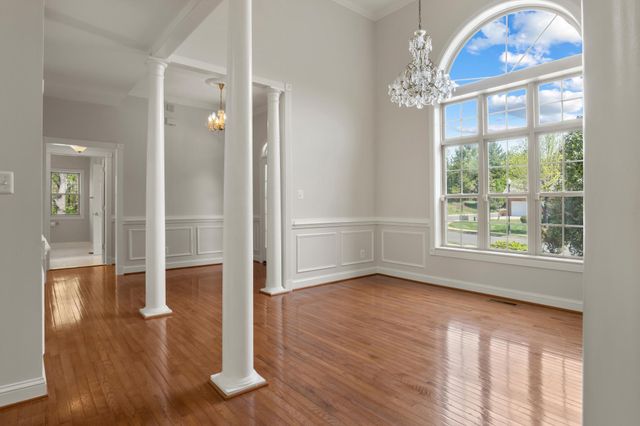 245 CARRIAGE CHASE CIR, Warrenton, VA 20186