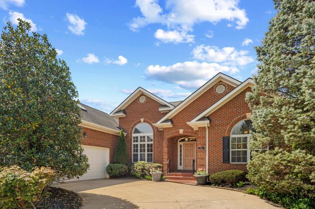 245 CARRIAGE CHASE CIR, Warrenton, VA 20186