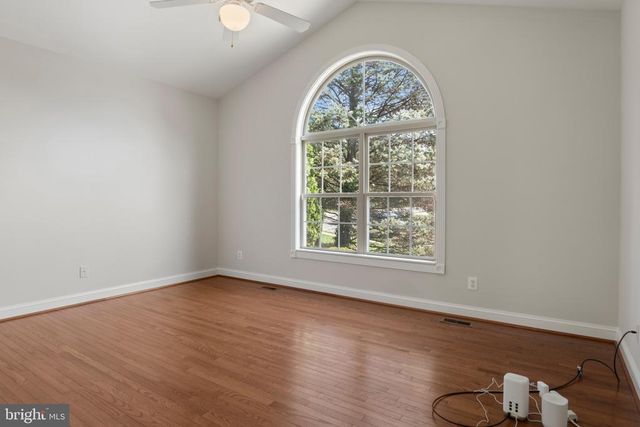 245 CARRIAGE CHASE CIR, Warrenton, VA 20186