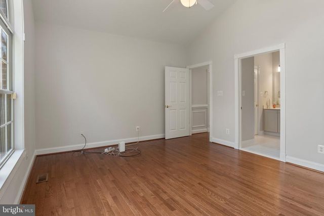 245 CARRIAGE CHASE CIR, Warrenton, VA 20186