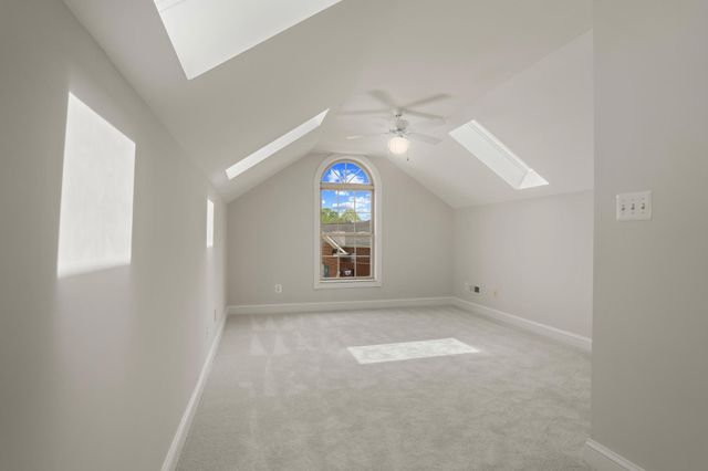 245 CARRIAGE CHASE CIR, Warrenton, VA 20186