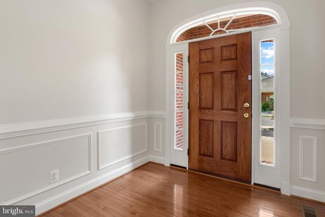 245 CARRIAGE CHASE CIR, Warrenton, VA 20186