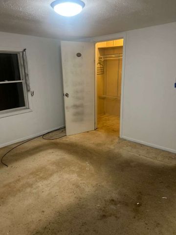 18019 Lorenz Avenue, Lansing, IL 60438