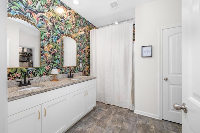 4779 BARRETT OAKS DR, Millington, TN 38053