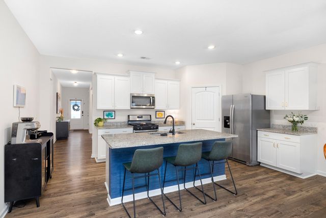 4779 BARRETT OAKS DR, Millington, TN 38053