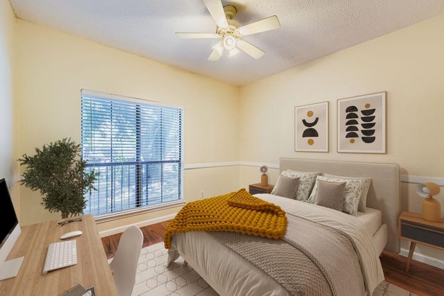 708 Graham PL 101, Austin, TX 78705