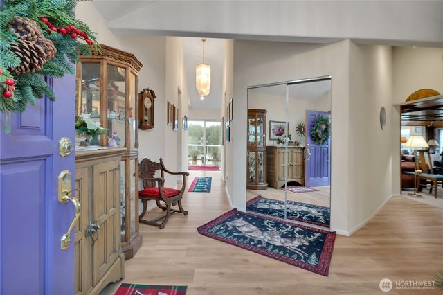 30432 227th Place SE, Black Diamond, WA 98010