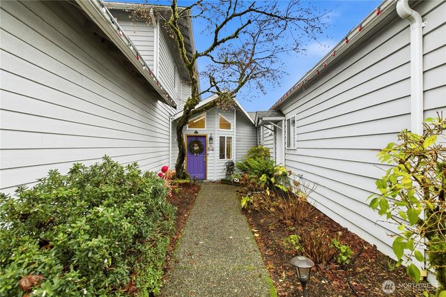 30432 227th Place SE, Black Diamond, WA 98010