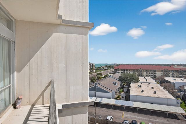 4600 Ocean Dr 703, Corpus Christi, TX 78412