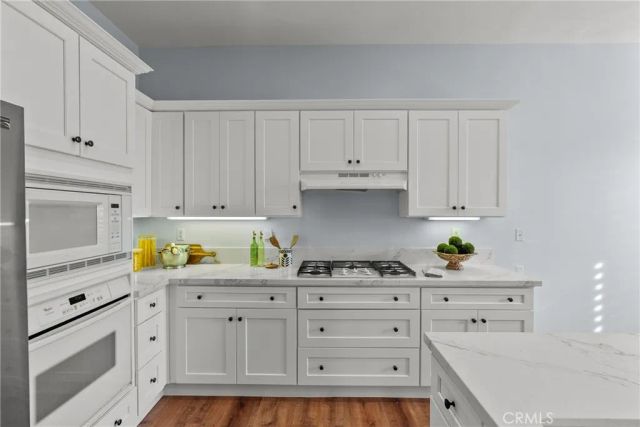 23753 Maple Leaf Court, Valencia, CA 91354