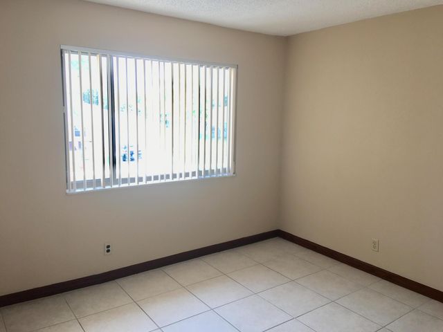 139 Sparrow Drive 1a, Royal Palm Beach, FL 33411