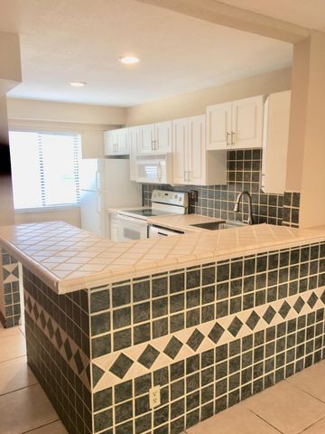 139 Sparrow Drive 1a, Royal Palm Beach, FL 33411