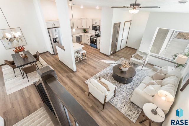 2300 E Jetty Pl Place, Sioux Falls, SD 57108