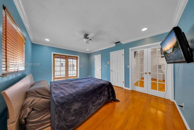 8820 N Lake Dasha Drive, Plantation, FL 33324