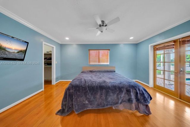 8820 N Lake Dasha Drive, Plantation, FL 33324