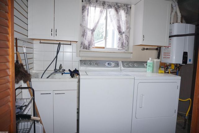 38402 Hazel Street, Harrison Twp, MI 48045