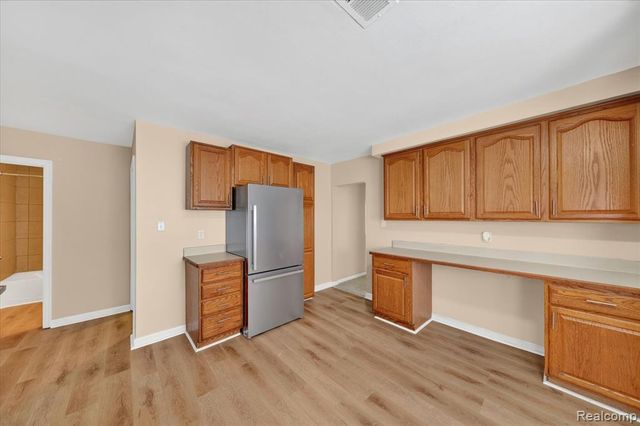 24827 Puritan, Redford, MI 48239