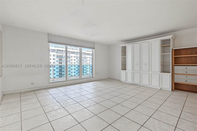 2301 Collins Ave 1420, Miami Beach, FL 33139