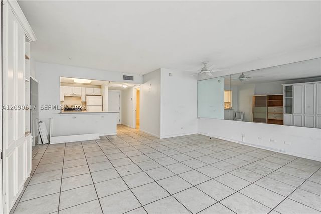 2301 Collins Ave 1420, Miami Beach, FL 33139