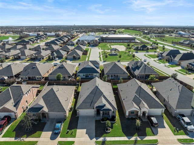 1405 Crescent View Drive, Anna, TX 75409