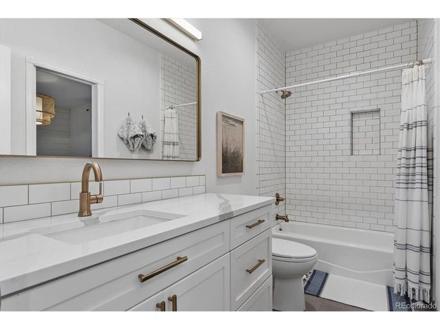 4484 W Cottonwood Pl, Littleton, CO 80123