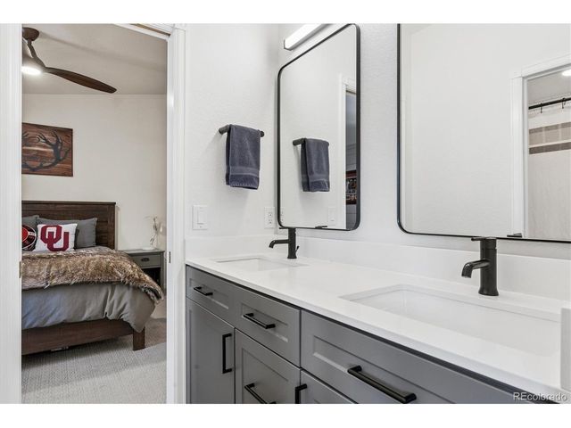 4484 W Cottonwood Pl, Littleton, CO 80123