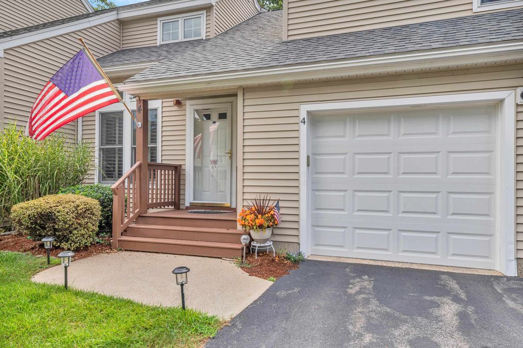 4 Coles Way, Atkinson, NH 03811
