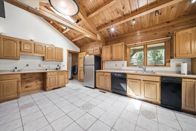 20 Mccollum Road, New Boston, NH 03070