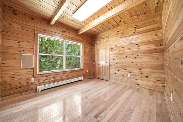 20 Mccollum Road, New Boston, NH 03070